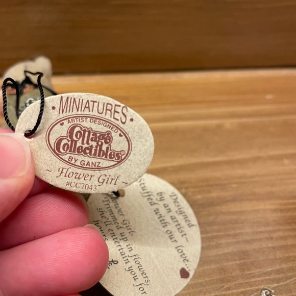 Ganz Mini Teddy Bear Flower Girl - Picture 13 of 16